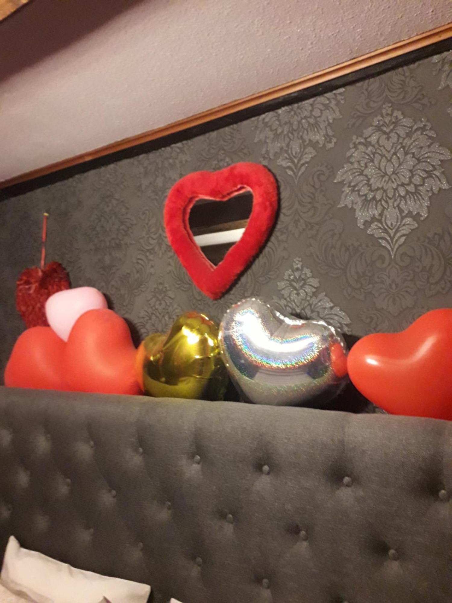 Love Room Le Rouge Et Noir Barr Extérieur photo